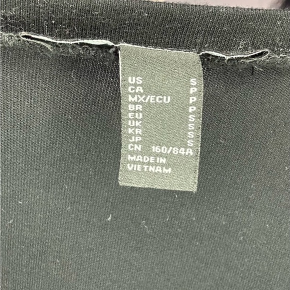 Tops/T-Shirts/Tanks👚 - 2 for $15 or 3 for $20 (Mix & Match) - Picture 5 of 5